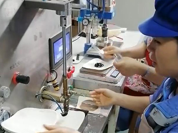 膏藥加工貼牌oem需要什么手續(xù)證件？哪里有膏藥加工廠？