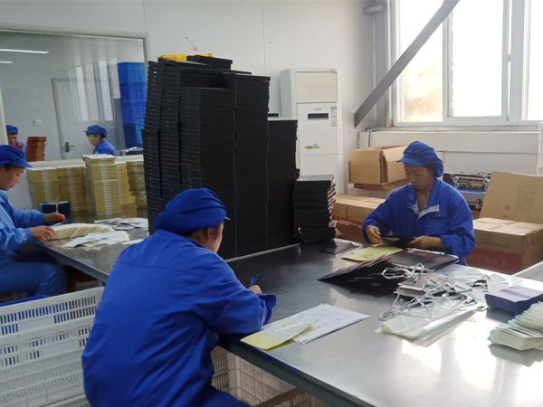 找黑膏藥加工廠家合作黑膏藥貼牌加工，要考慮這些問(wèn)題